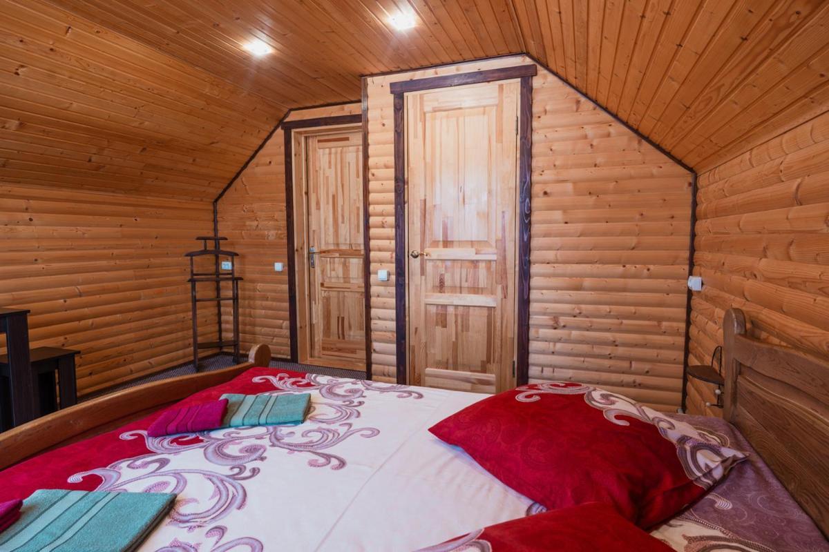 Відпочинковий Комплекс "Alpha Plus" Yablunytsya Exterior photo